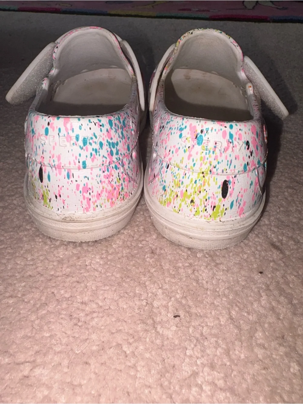 Sperry Kids White Paint-Splatter Dock/Water Shoes with Pink Accents